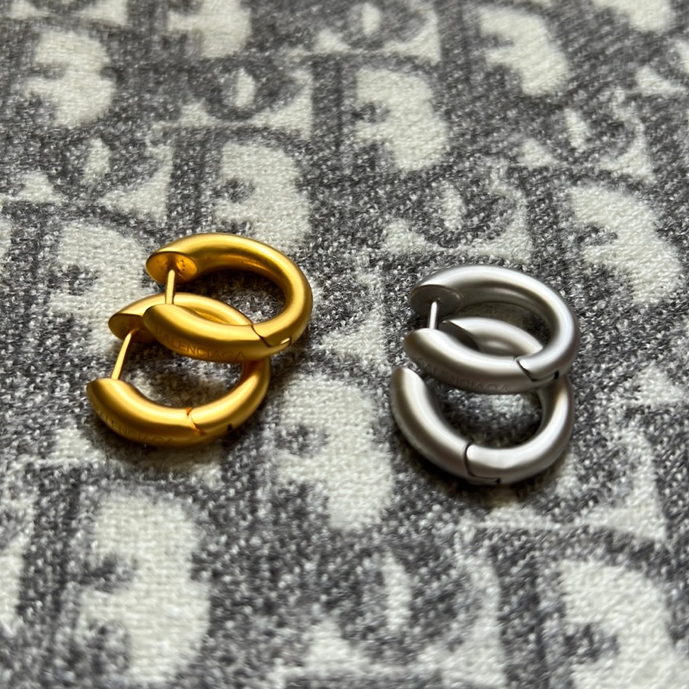 💎Designer Inspired hoop earrings simple minimalist gold & silver